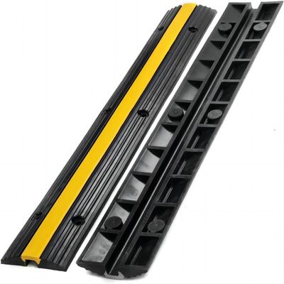 購入 頑丈なナイロンケース付きのコンパクトなロードサイド緊急キット オンライン製造