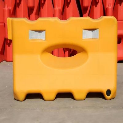 良い価格 安全一時的なPEの道路の安全1300X650X200X400mmのためのプラスチック道の障壁 オンライン